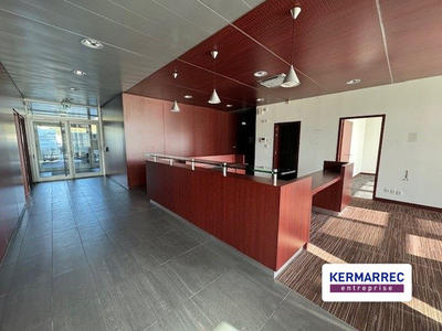 Bureau - 2 163 m²