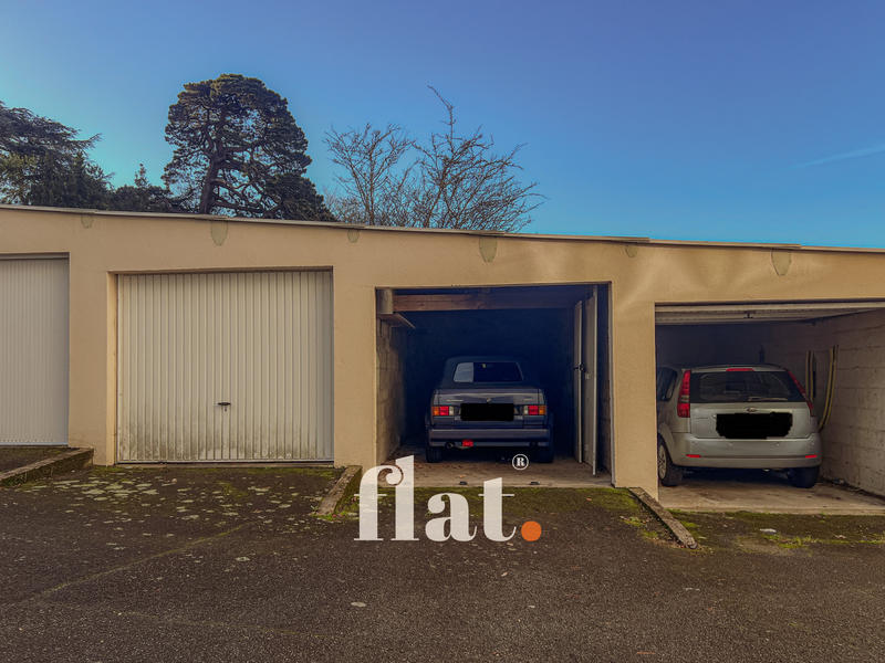 Parking / Garage - 14 m²