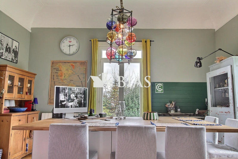 Maison - 206 m² - 10 pièces