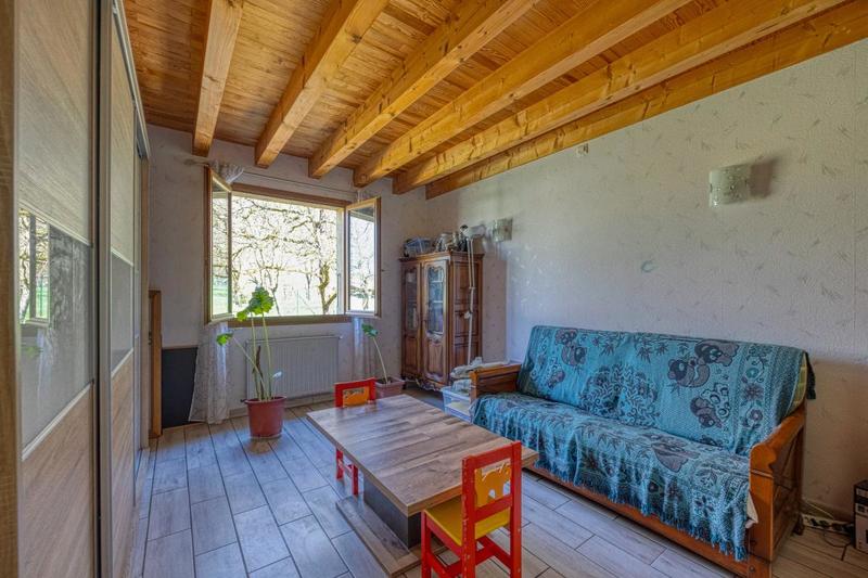 Maison - 208 m² - 5 pièces