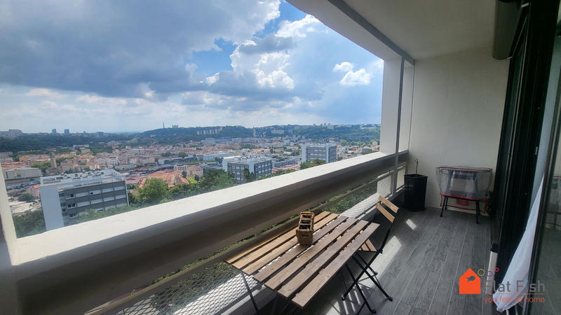 Appartement - 82 m² - 4 pièces