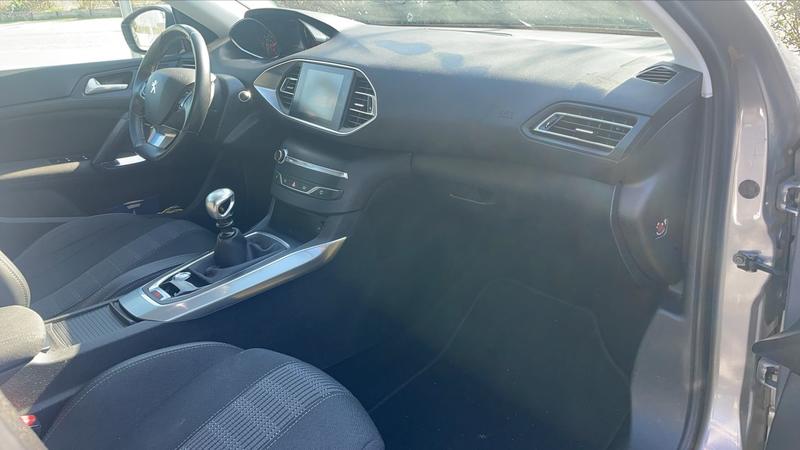 Peugeot 308 II 1.2 Puretech 130 Allure