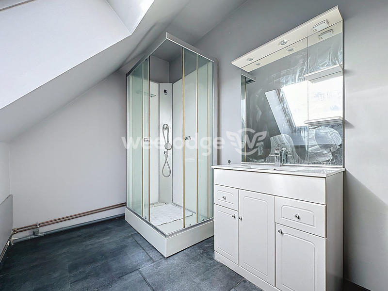 Maison - 90 m² - 6 pièces