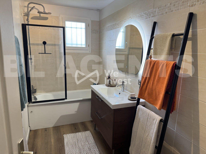 Maison traditionnelle - 115 m² - 6 pièces