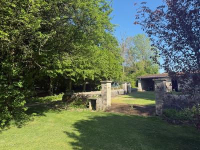 Château - 550 m² - 23 pièces