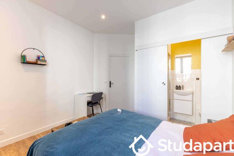 Chambre - 14 m² - 1 pièce