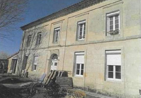Maison - 230 m² - 8 pièces