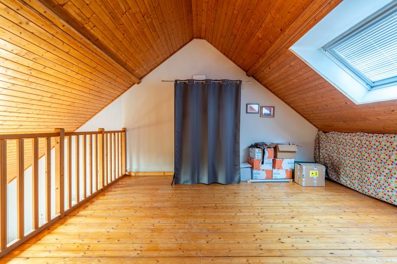 Maison - 195 m² - 7 pièces