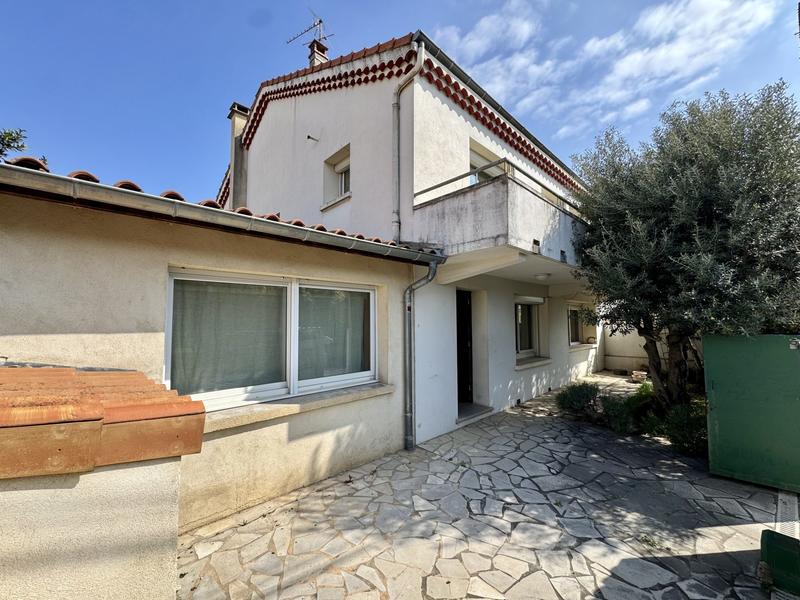 Maison - 200 m² - 10 pièces