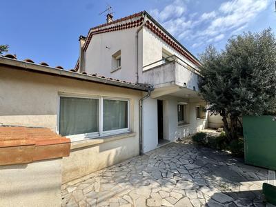 Maison - 200 m² - 10 pièces