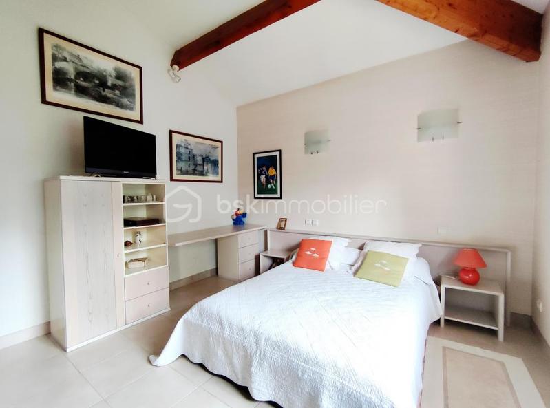 Villa - 204 m² - 6 pièces