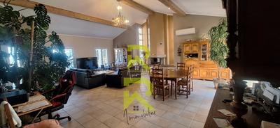 Villa - 210 m² - 5 pièces