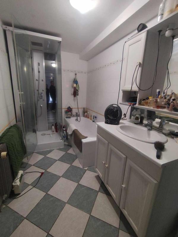 Maison - 320 m² - 10 pièces