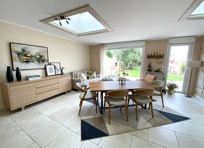 Maison - 180 m² - 7 pièces