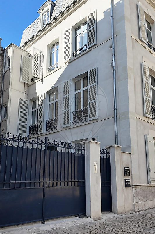 Maison bourgeoise - 180 m² - 7 pièces