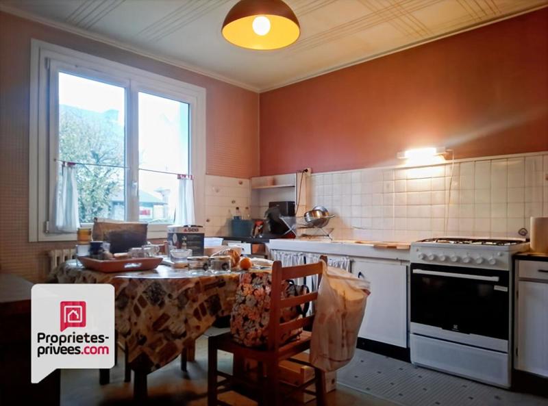 Maison - 144 m² - 8 pièces