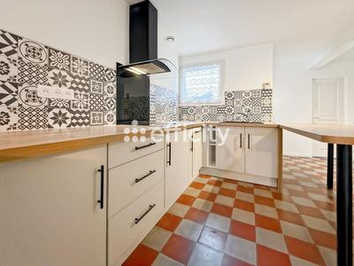 Maison de bourg - 72 m² - 5 pièces