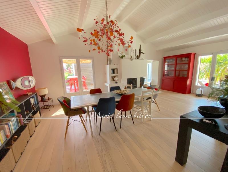 Maison - 199 m² - 7 pièces