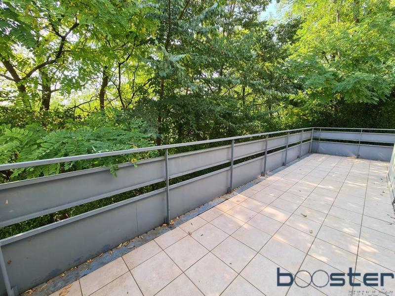 Appartement ancien - 72 m² - 3 pièces