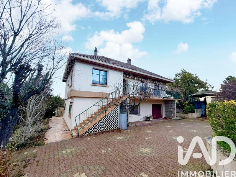 Maison - 135 m² - 6 pièces