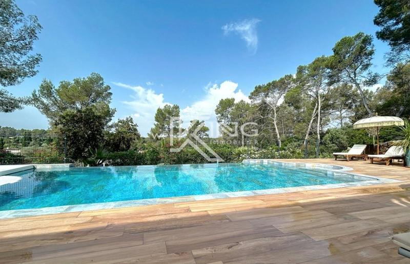 Villa - 220 m² - 7 pièces