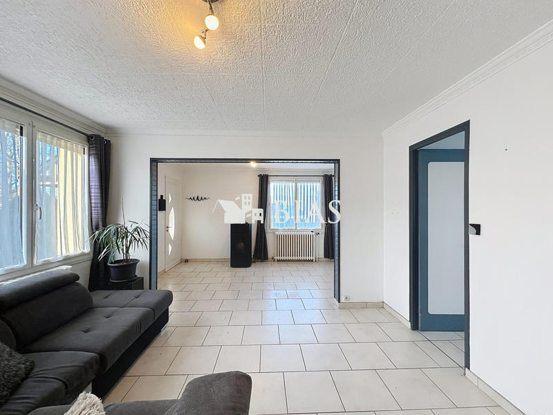 Maison - 85 m² - 5 pièces