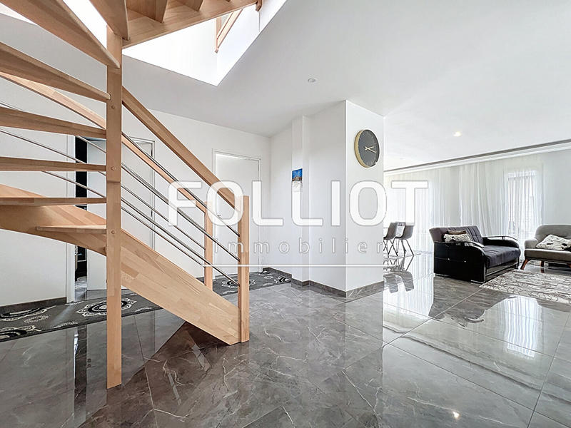 Maison - 145 m² - 6 pièces