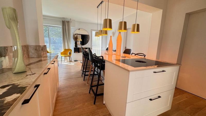 Villa - 146 m² - 6 pièces