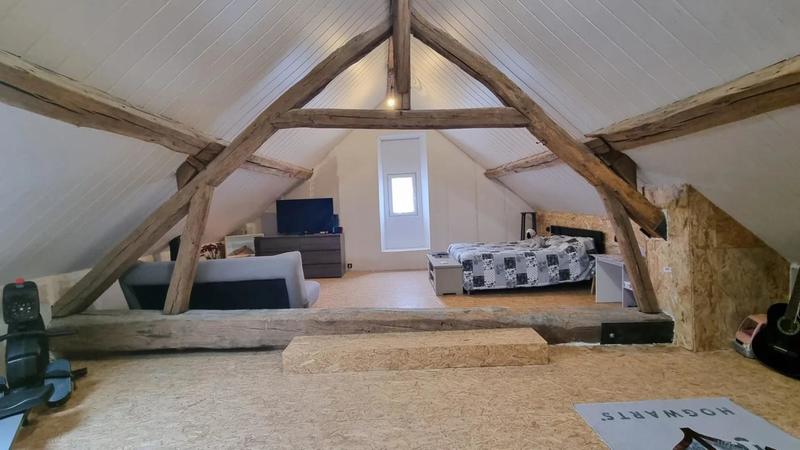 Demeure - 200 m² - 8 pièces