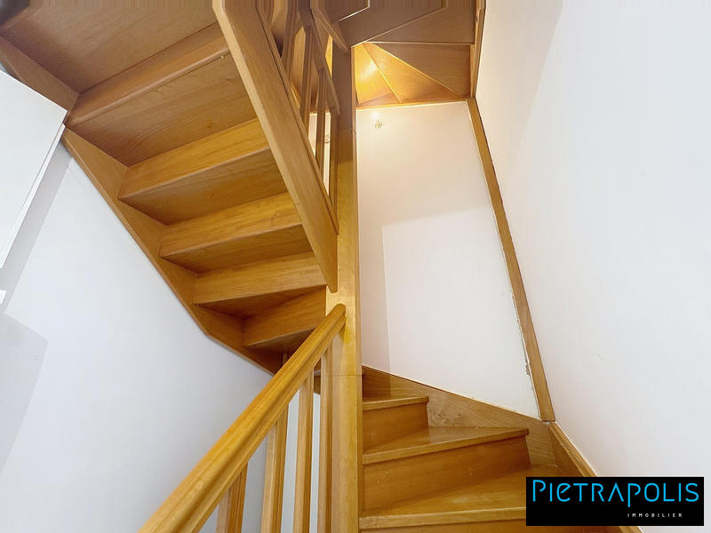 Appartement - 82 m² - 4 pièces