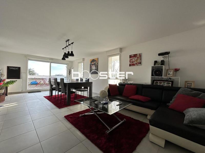 Appartement ancien - 103 m² - 4 pièces