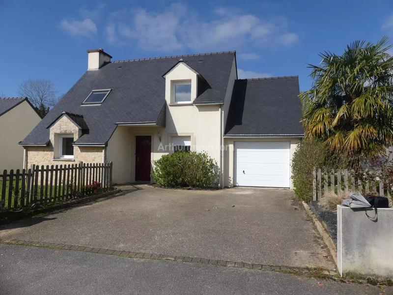 Maison - 95 m² - 5 pièces