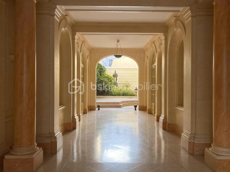 Bureau - 55 m² - 2 pièces