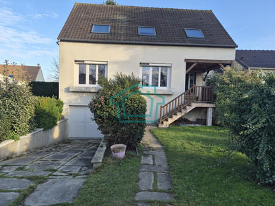 Maison - 120 m² - 5 pièces