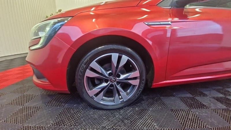 Renault Mégane IV blue dci 115 intens