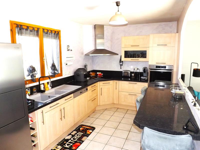 Maison - 105 m² - 4 pièces