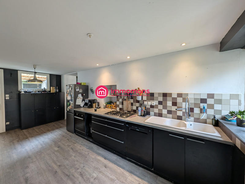 Maison ancienne - 197 m² - 7 pièces