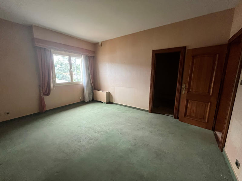 Maison - 389 m² - 7 pièces