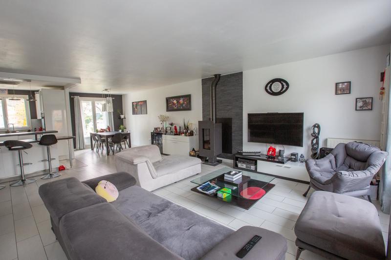 Maison - 140 m² - 6 pièces