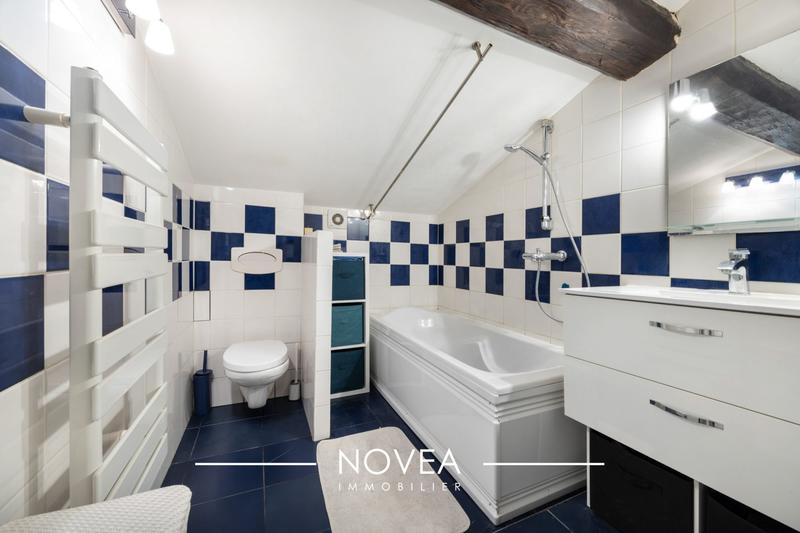 Appartement - 95 m² - 5 pièces