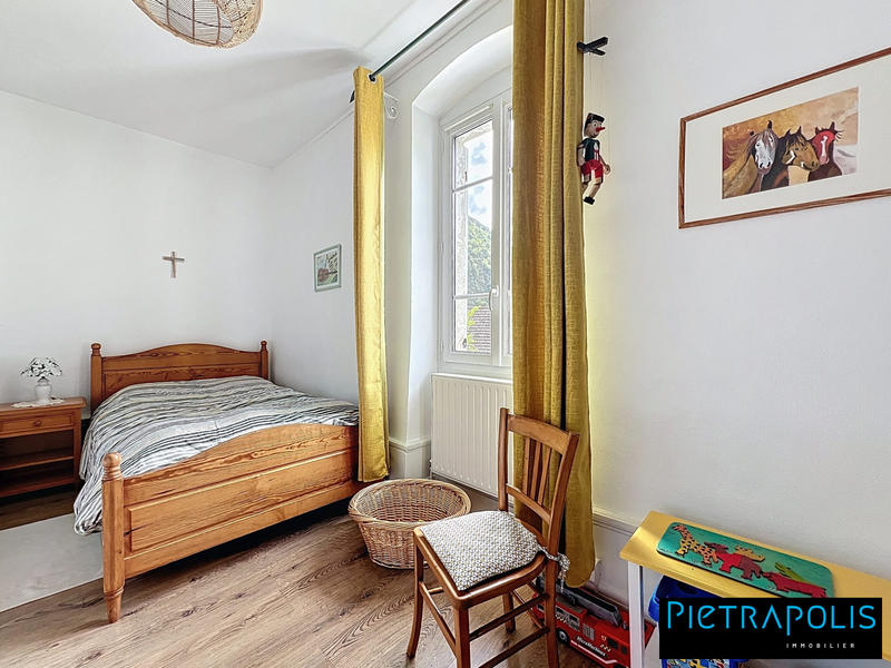 Maison - 268 m² - 10 pièces