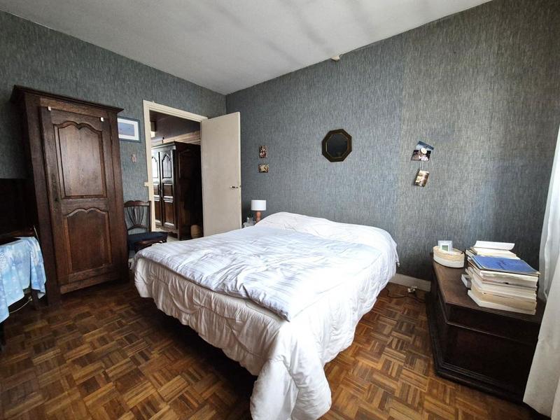 Maison - 256 m² - 8 pièces