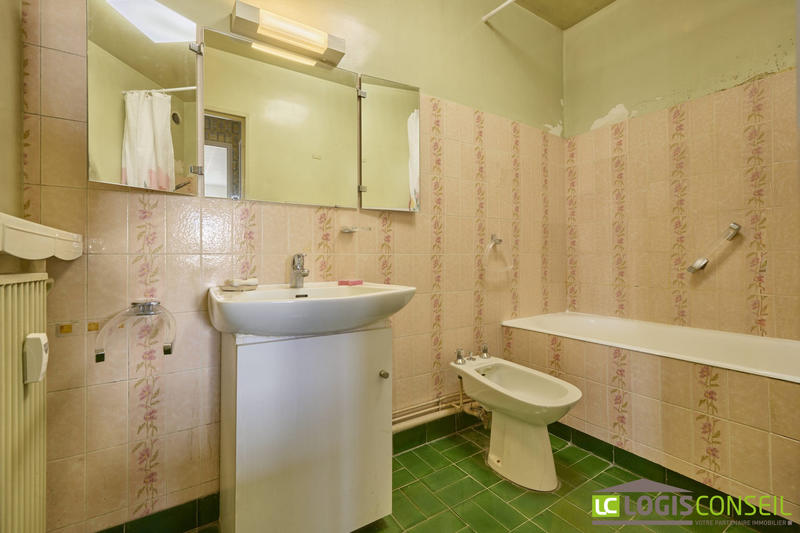 Appartement - 85 m² - 4 pièces