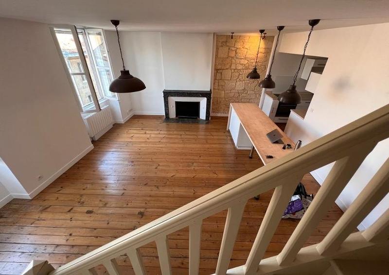 Appartement - 80 m² - 3 pièces