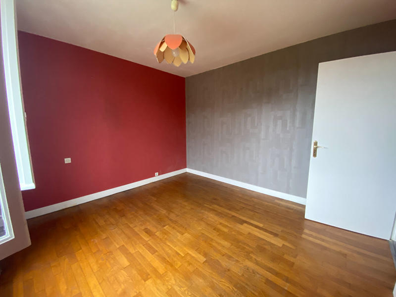 Maison - 87 m² - 5 pièces