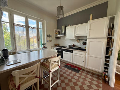 Maison - 94 m² - 5 pièces