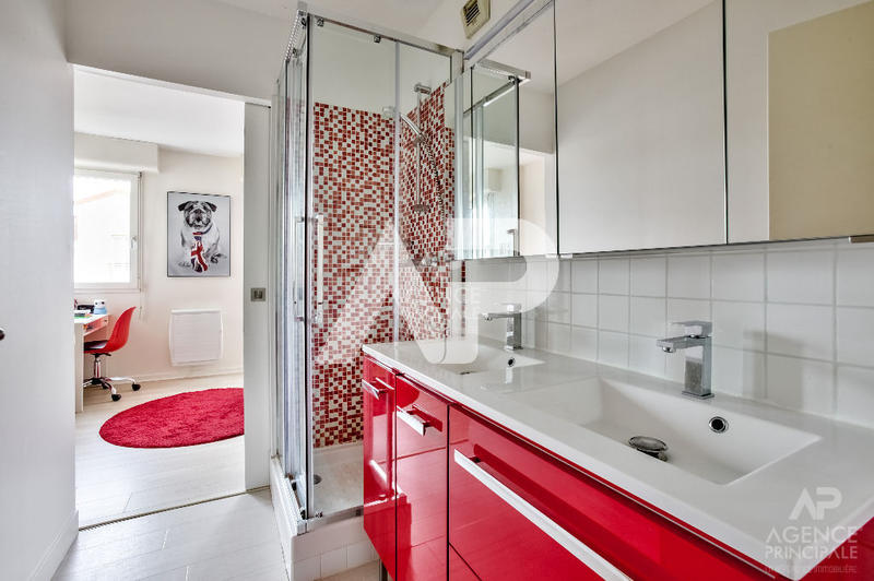 Appartement - 96 m² - 4 pièces