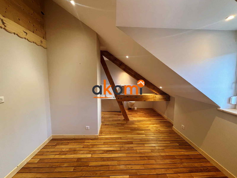 Appartement - 110 m² - 4 pièces