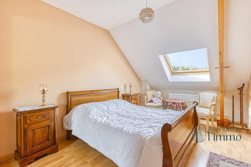 Maison traditionnelle - 186 m² - 6 pièces