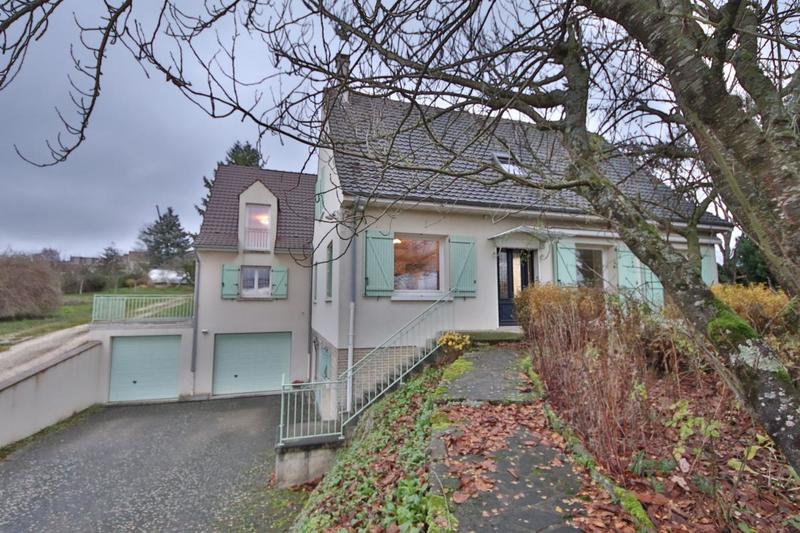 Maison - 211 m² - 10 pièces